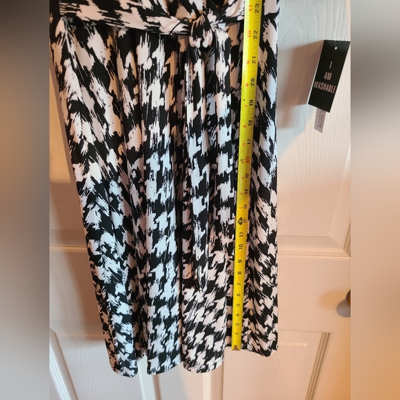 Studio One Dress Size 8 - Picture 3 of 6